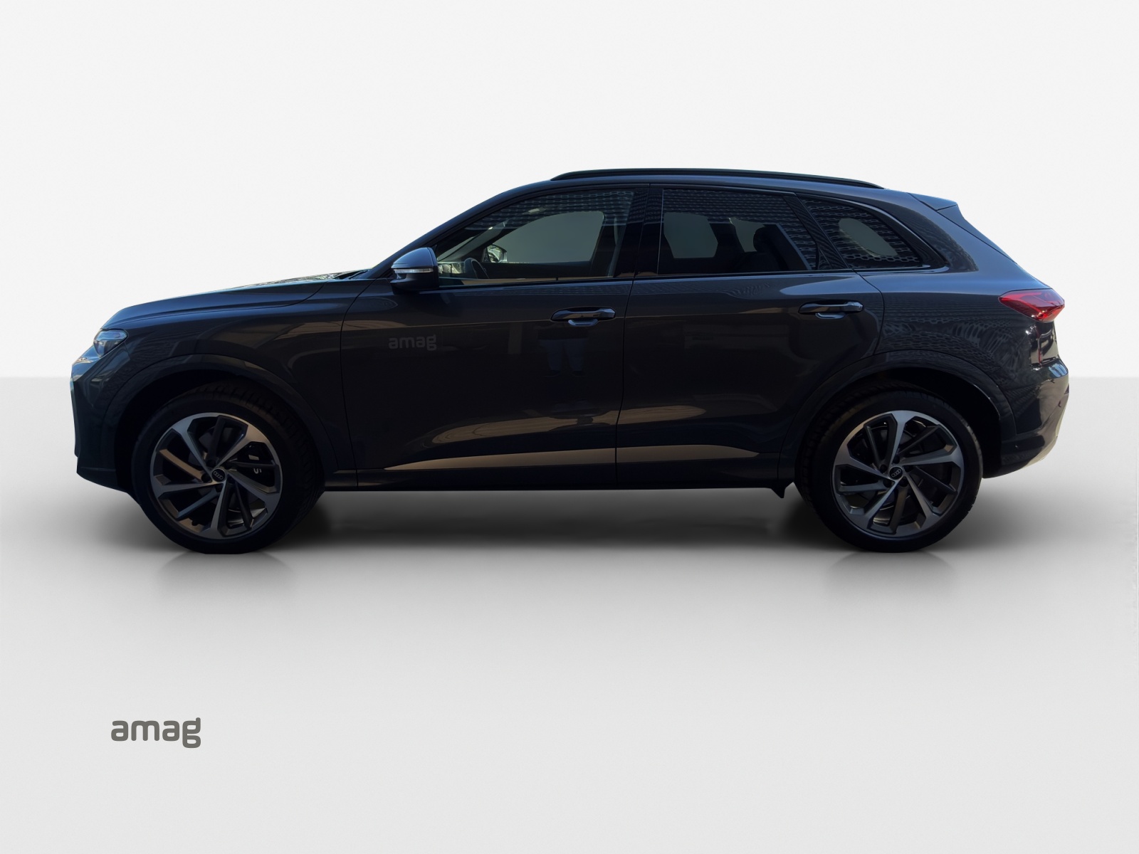 AUDI SQ5 TFSI quattro S-tronic-image-1