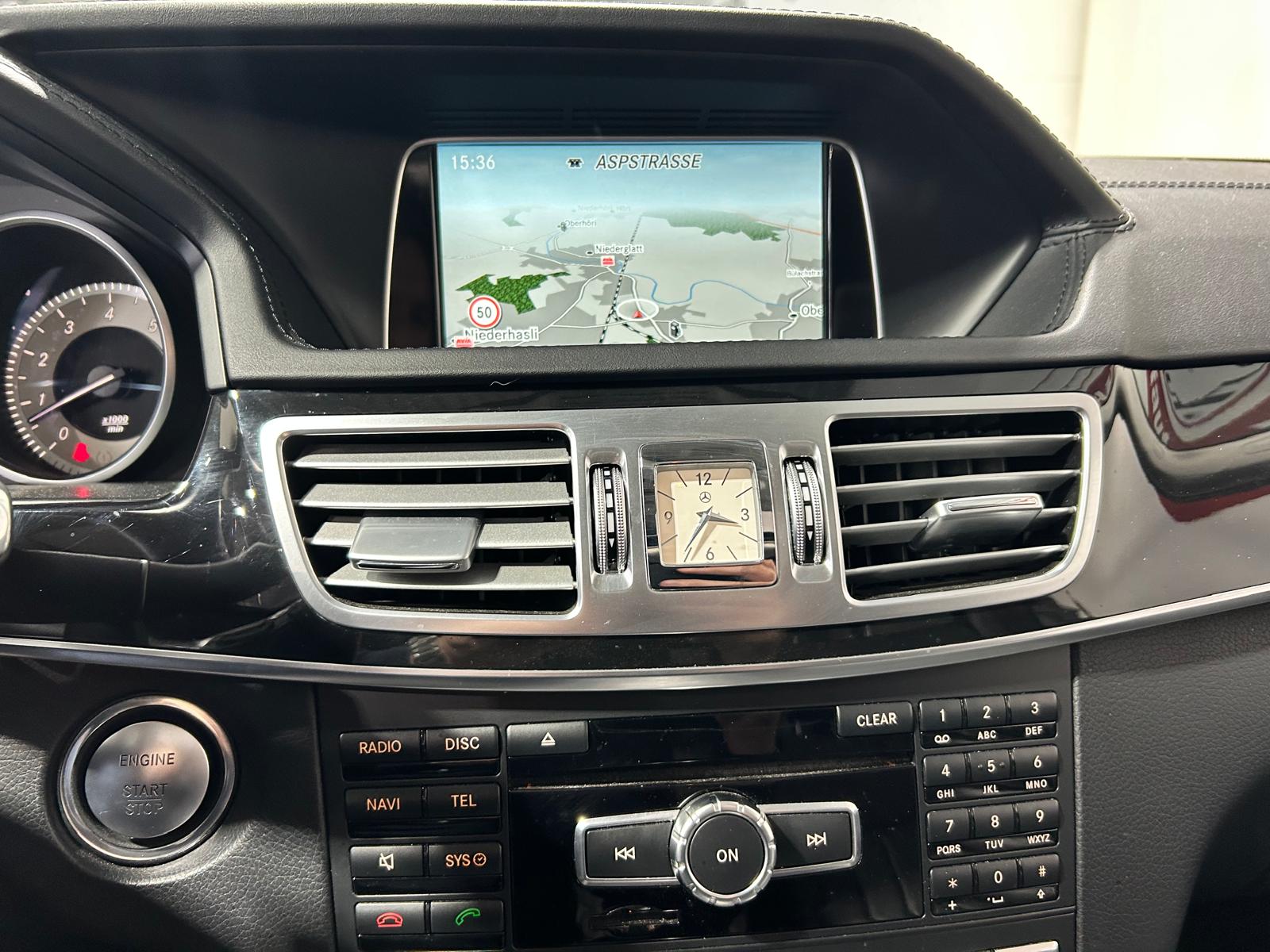 MERCEDES-BENZ E 400 V6 Avantgarde 4matic Kombi-image-14