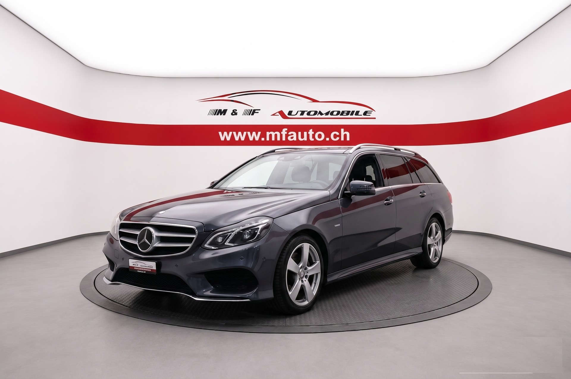 MERCEDES-BENZ E 400 V6 Avantgarde 4matic Kombi-image-0