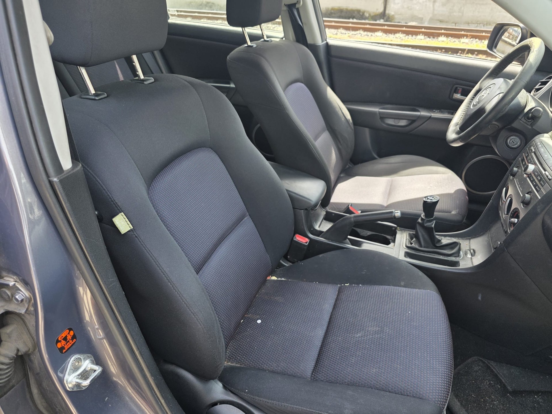 MAZDA 3 1.4 16V Confort-image-6