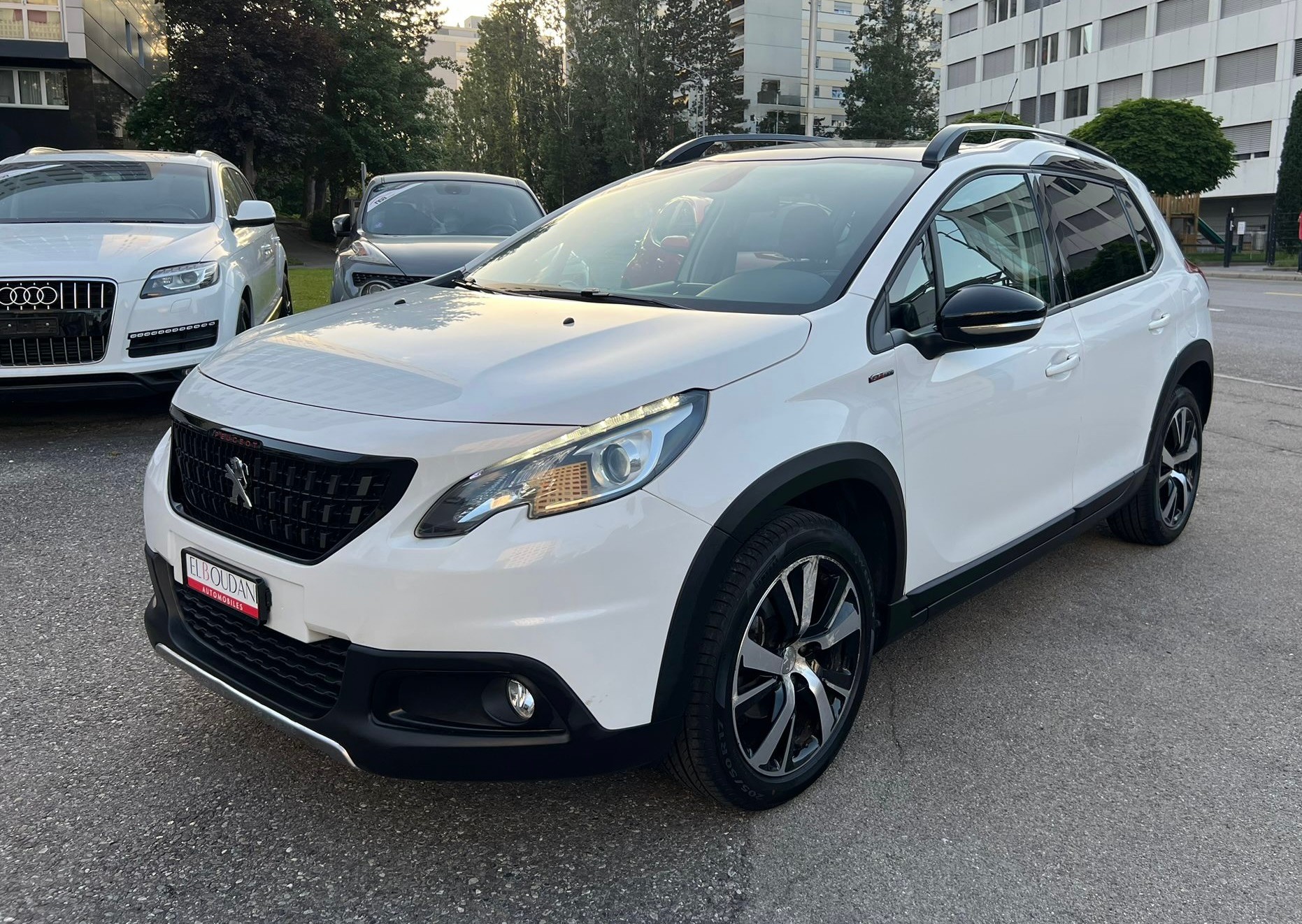 PEUGEOT 2008 1.2 PureTech GT Line