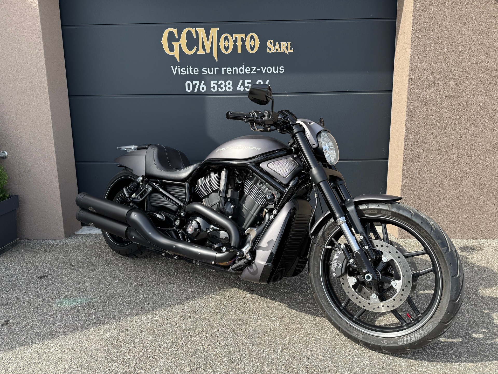 HARLEY-DAVIDSON VRSCDX Night Rod Special ABS-showroom-element-1