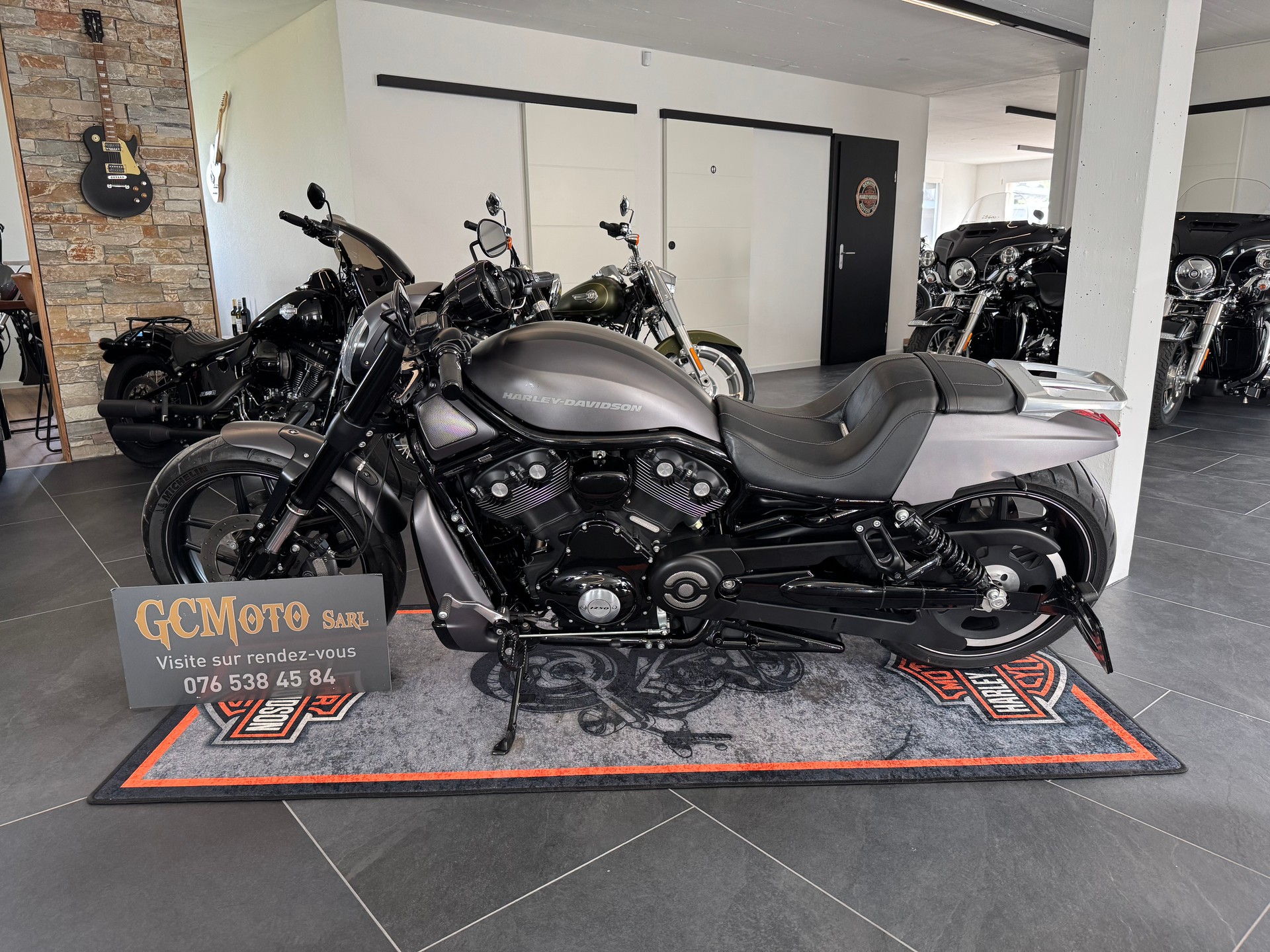 HARLEY-DAVIDSON VRSCDX Night Rod Special ABS-showroom-element-3