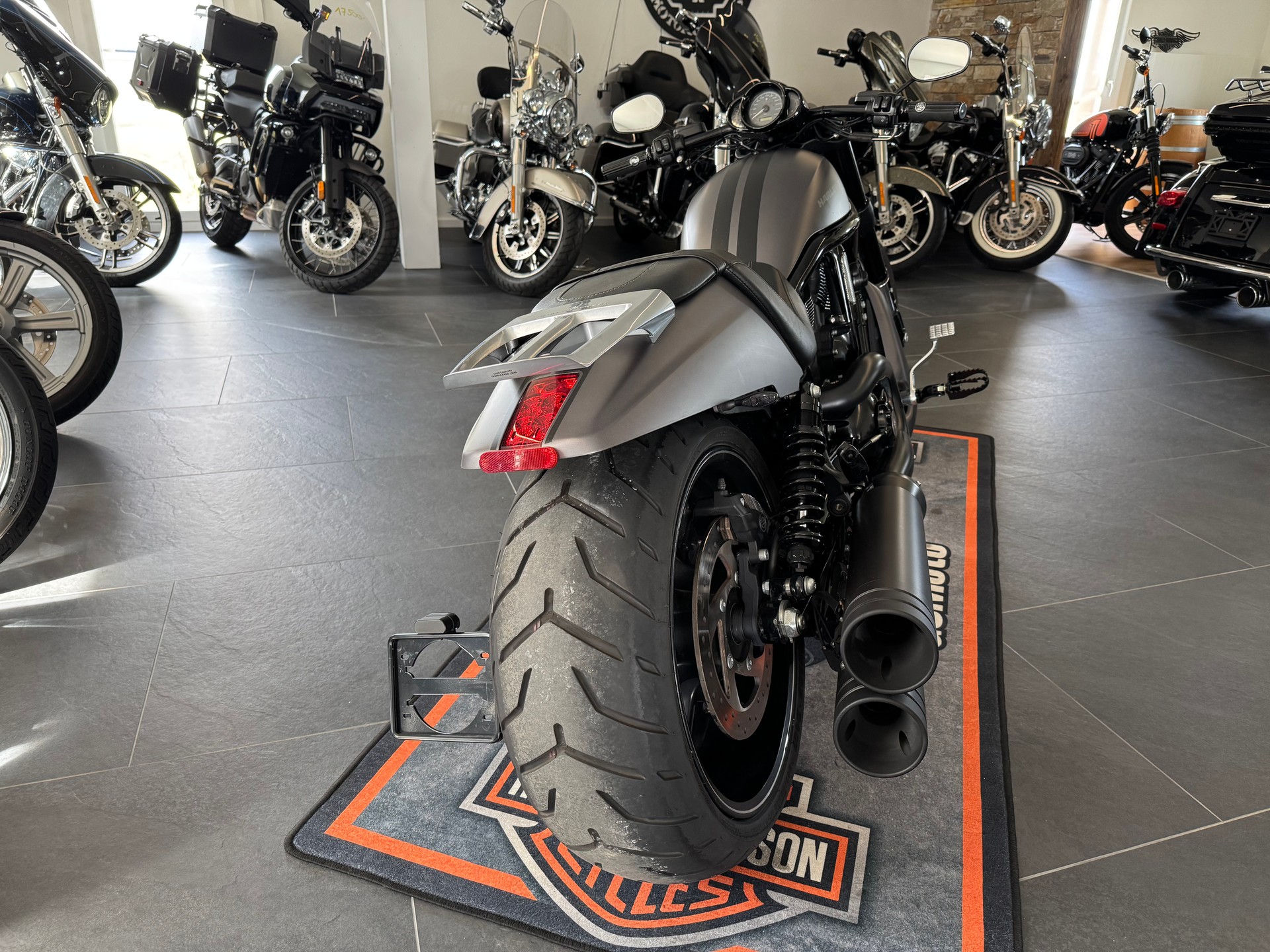 HARLEY-DAVIDSON VRSCDX Night Rod Special ABS-image-4