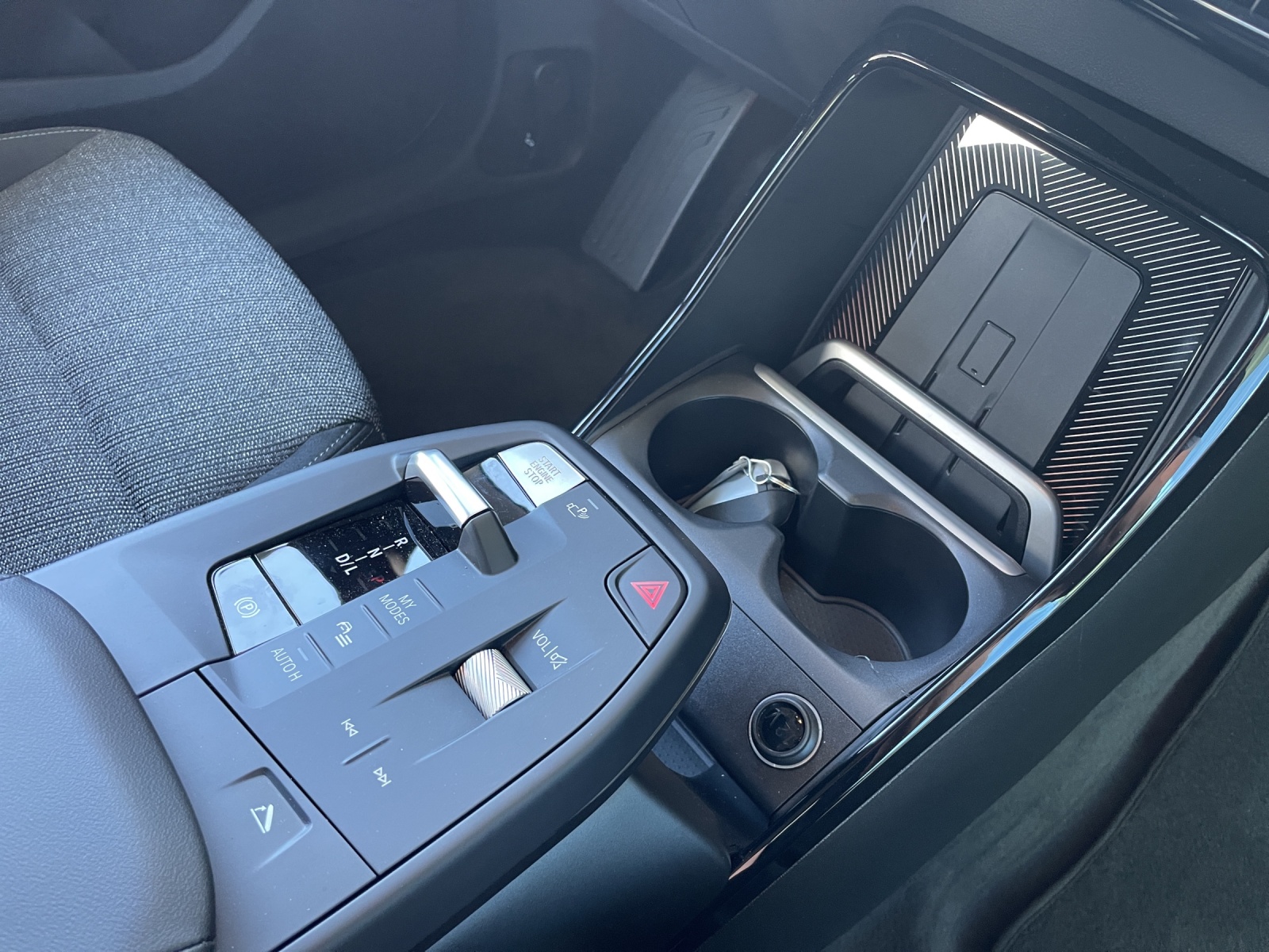 BMW 230e xDrive Act. Tourer-image-18