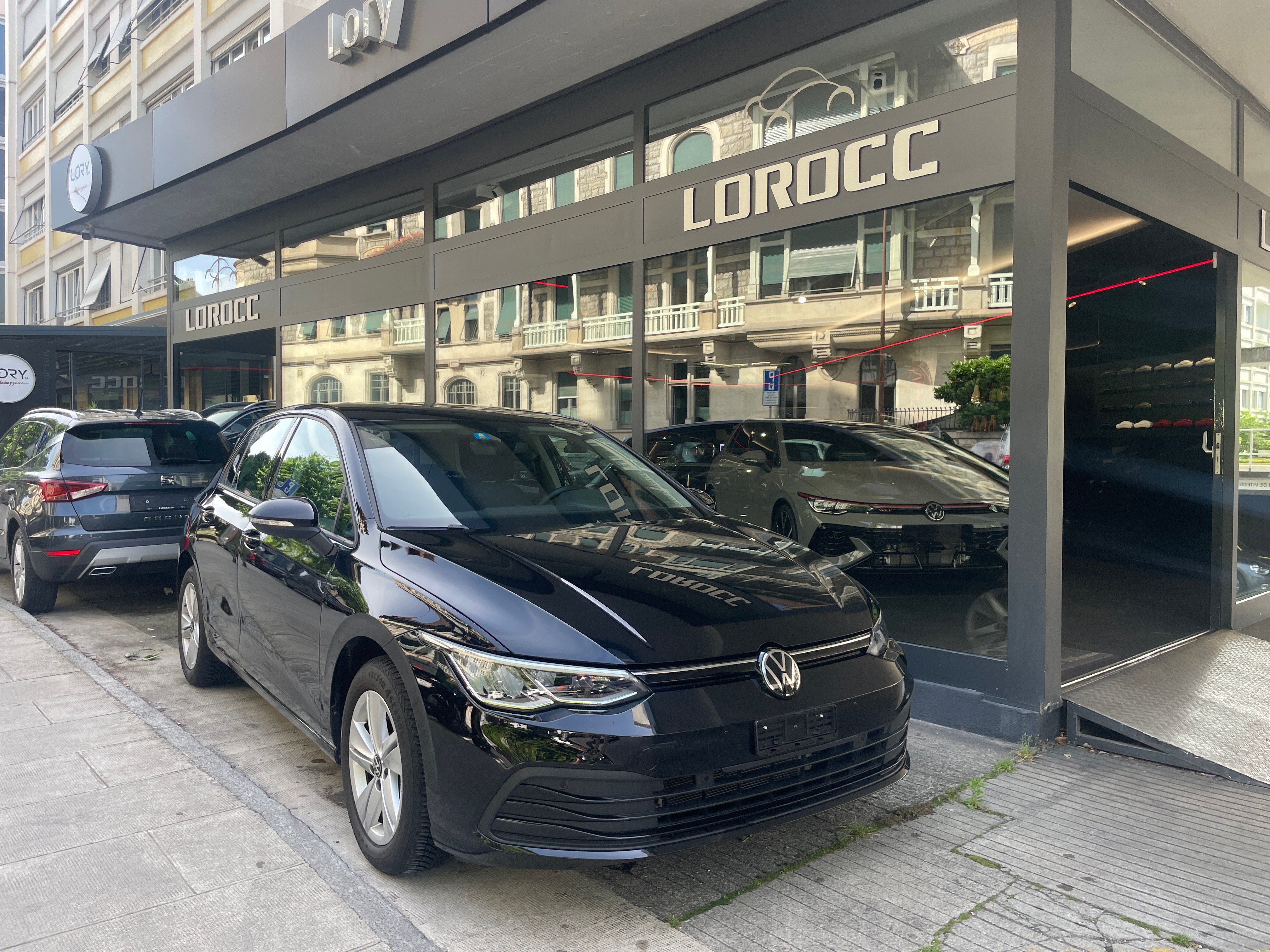 Car photo
