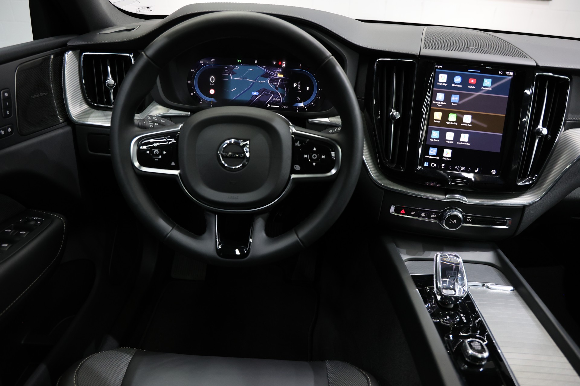 VOLVO XC60 B5 Benzin Mild Hybrid AWD Pure Ultra Dark Geartronic-image-8