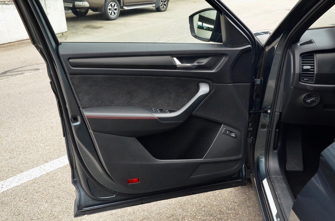 SKODA Kodiaq 2.0 Bi-TDI SCR RS 4x4 DSG-image-14