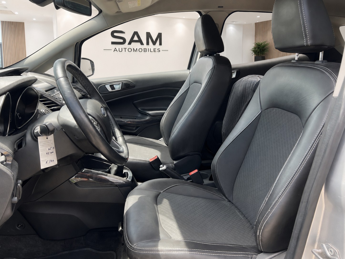 FORD EcoSport 1.0 SCTi Trend-image-8
