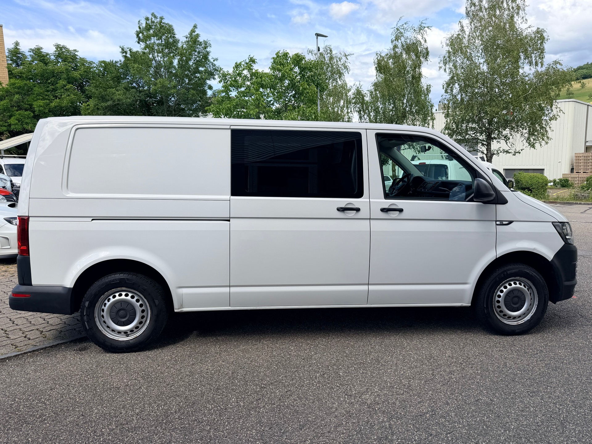 VW T6 2.0 TDI Euro 6-showroom-element-1