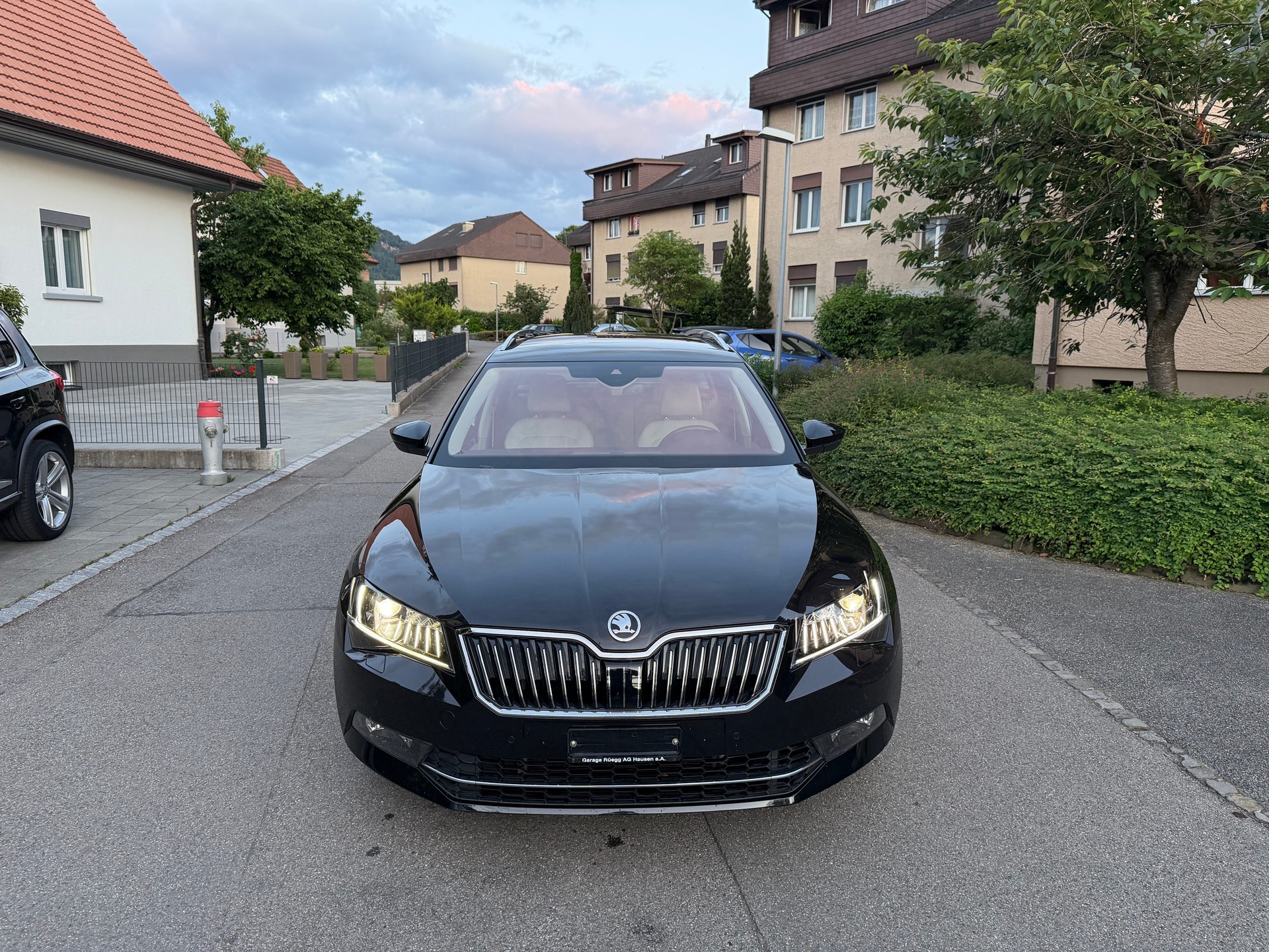 SKODA Superb Combi 2.0 TSI L&K DSG 4x4-image-0