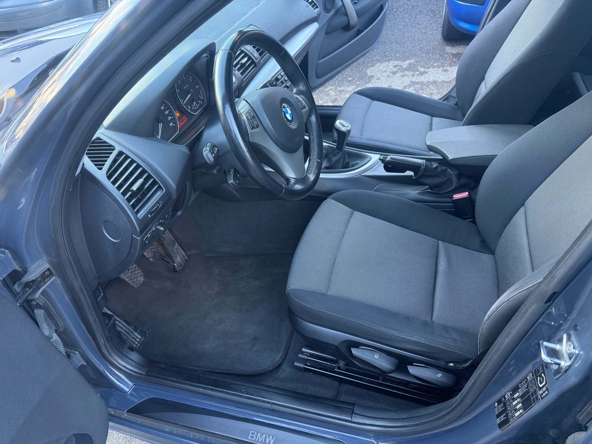 BMW 116i Access-image-6