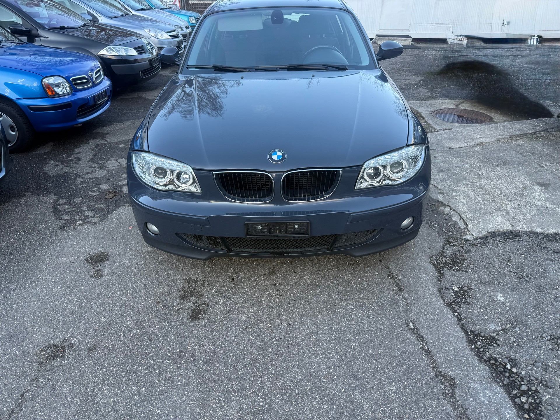 BMW 116i Access-image-0
