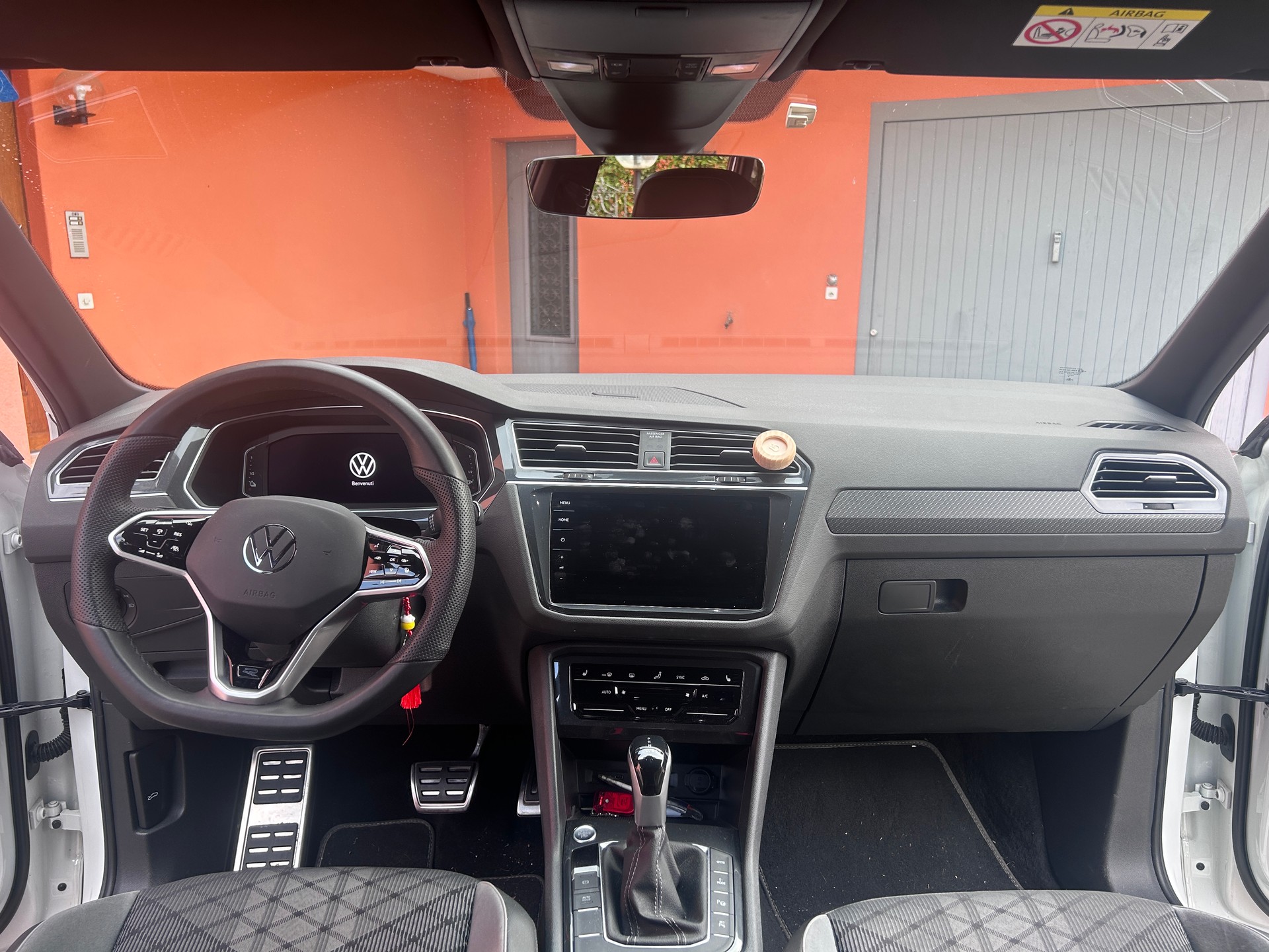 VW 1.4 TSI PHEV R-Line DSG 2WD-image-5