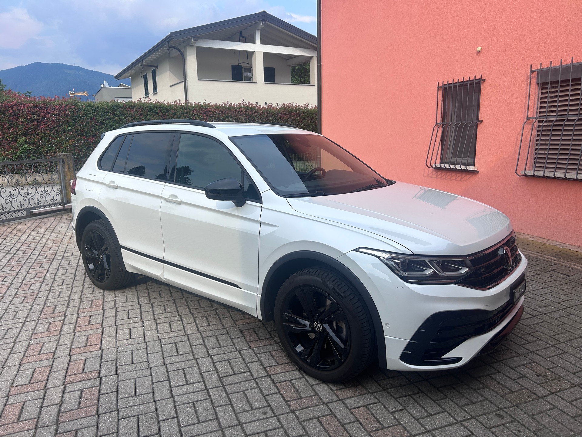 VW 1.4 TSI PHEV R-Line DSG 2WD-image-0