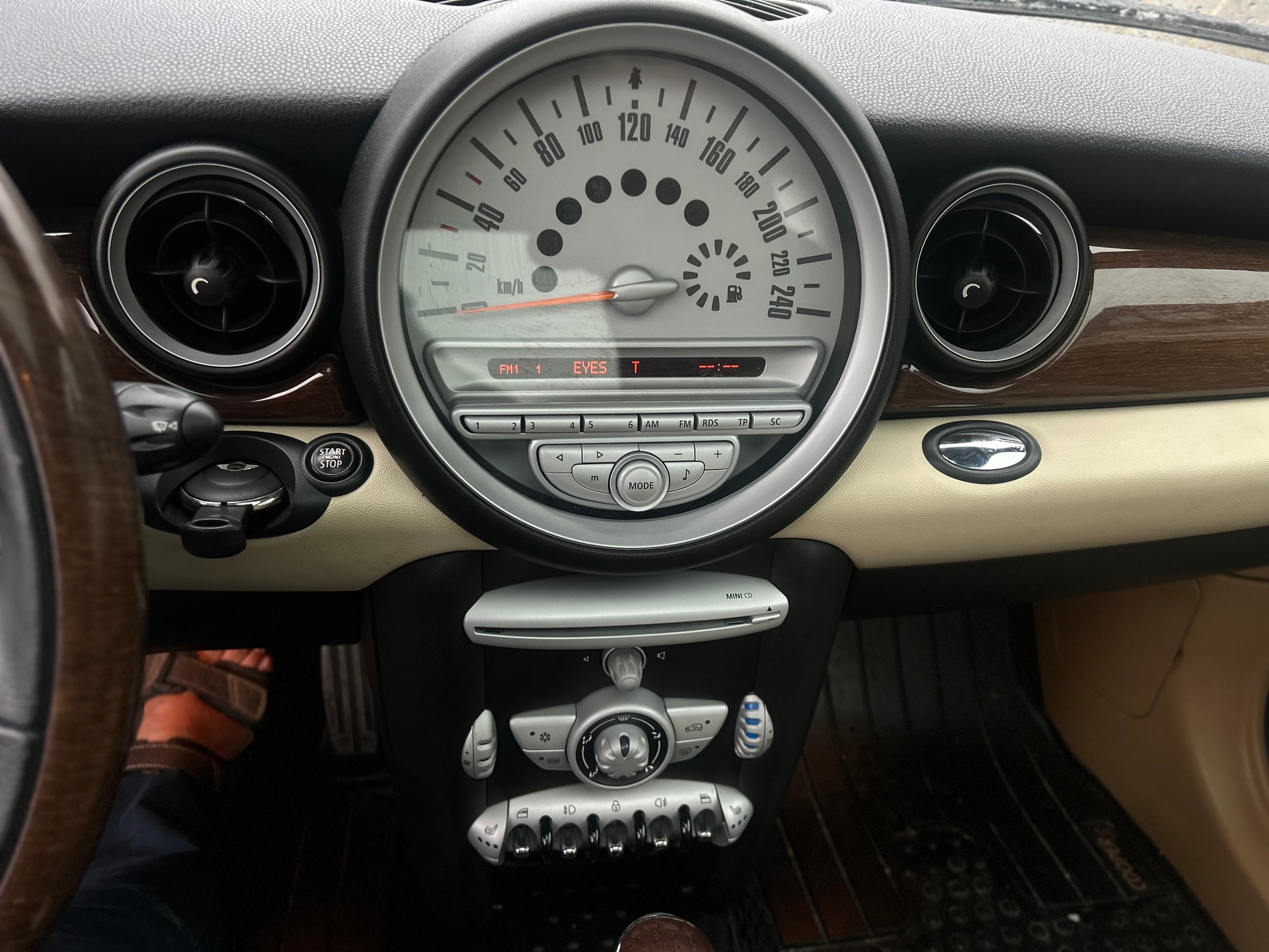 MINI Cooper S Steptronic-image-8
