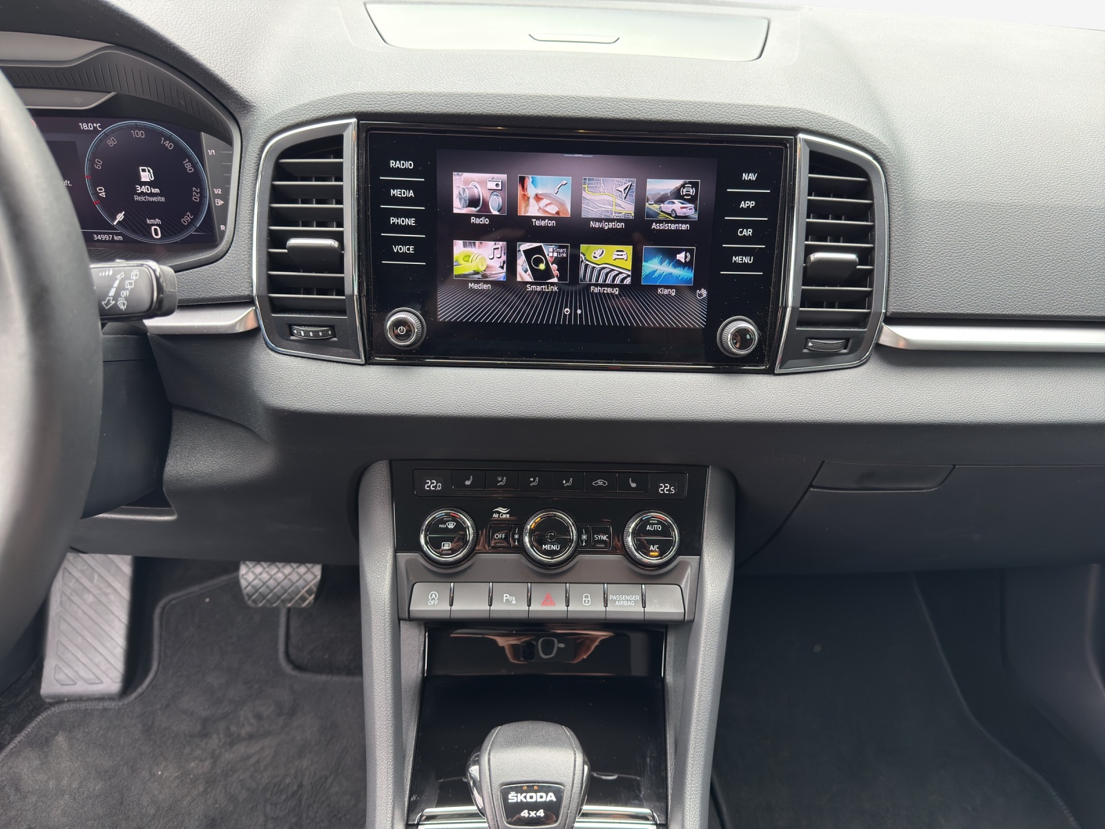 SKODA Karoq 2.0 TDI CR Ambition 4x4 DSG-image-10