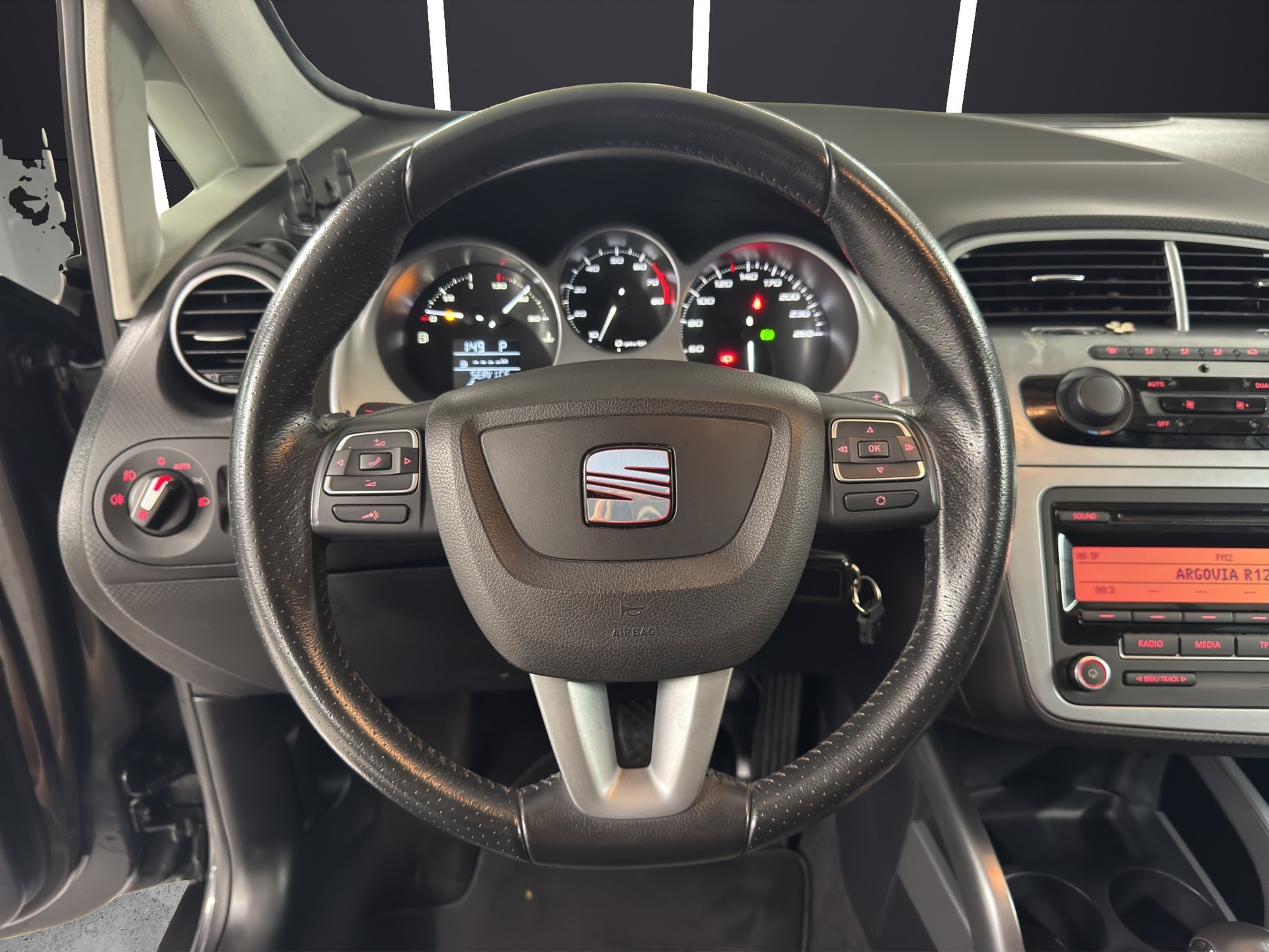 SEAT Altea XL 1.8 TSI Style DSG-image-11