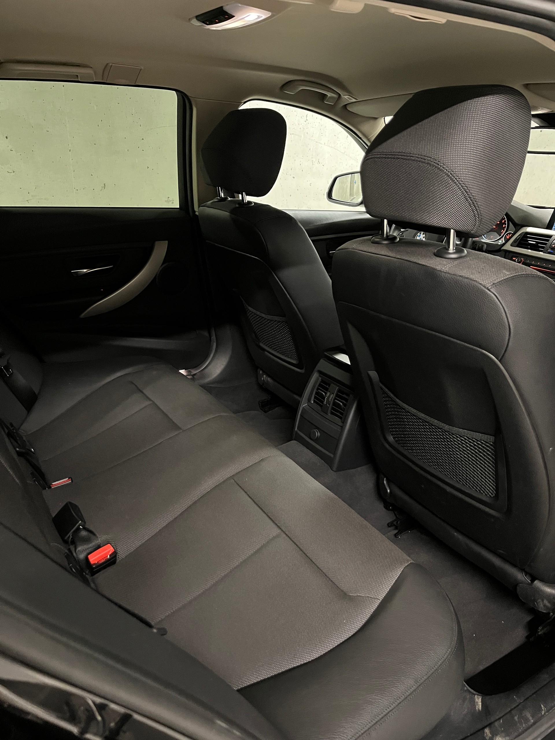 BMW 328i Touring Steptronic-image-19
