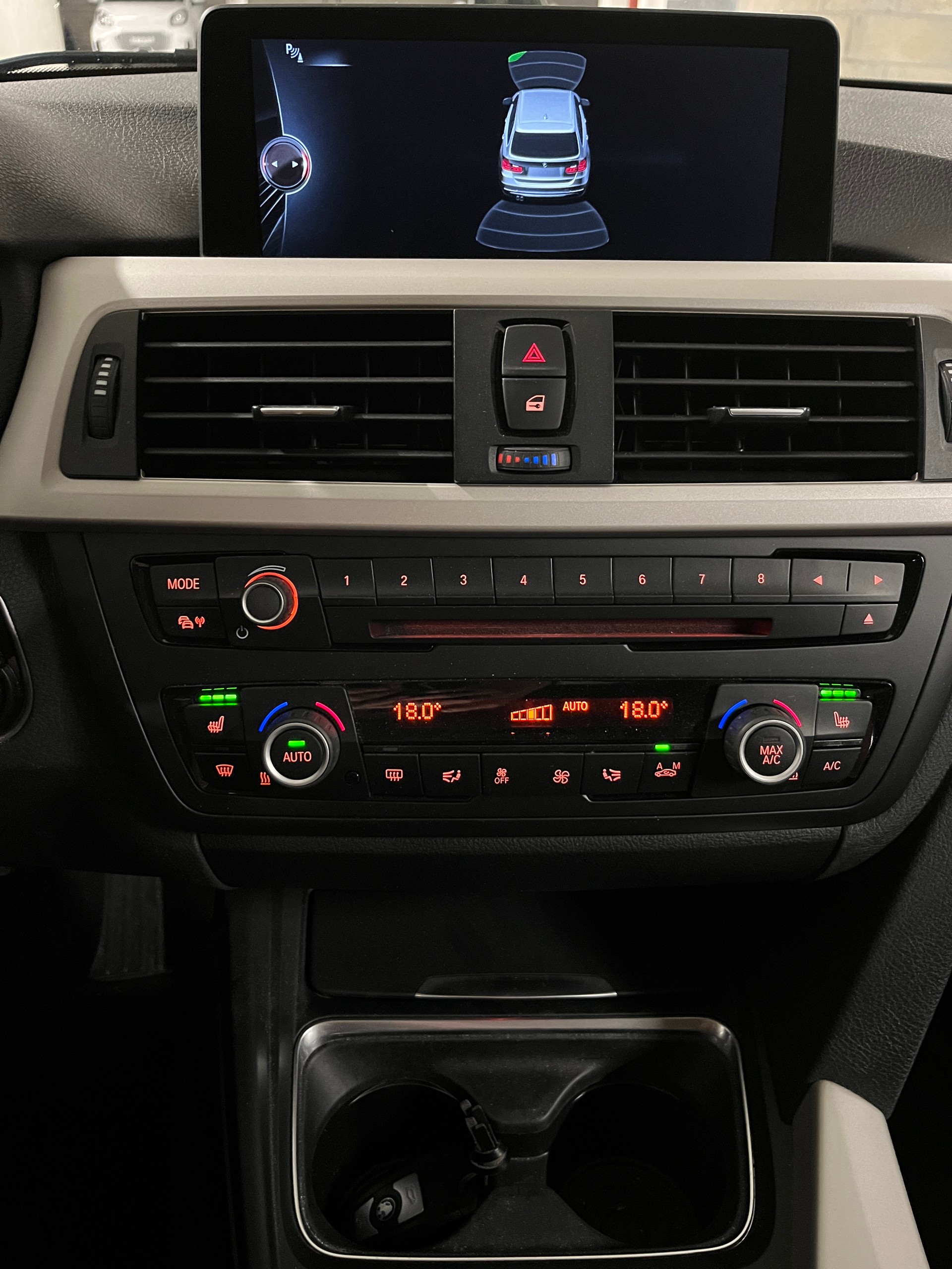 BMW 328i Touring Steptronic-image-11