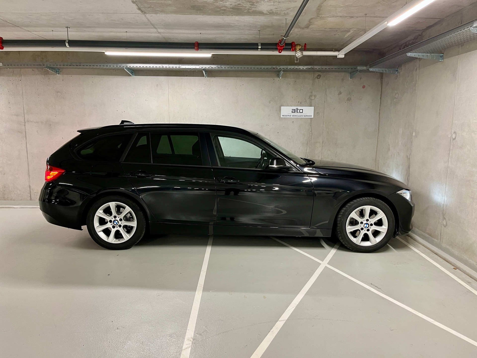 BMW 328i Touring Steptronic-image-5