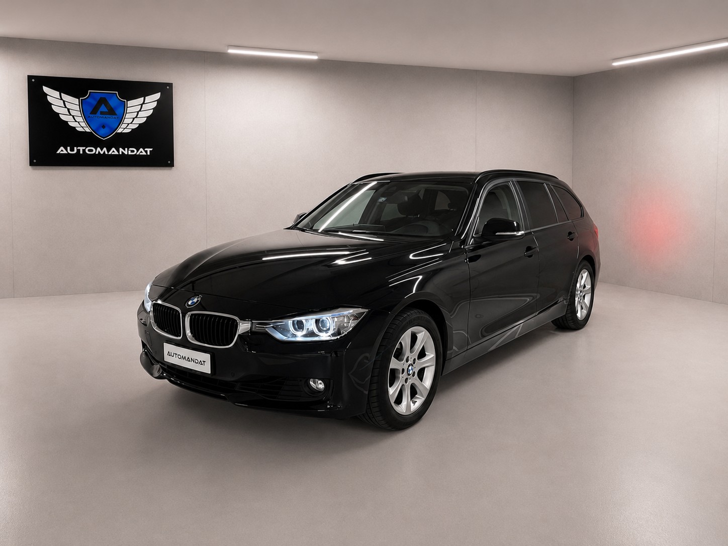 BMW 328i Touring Steptronic-image-0
