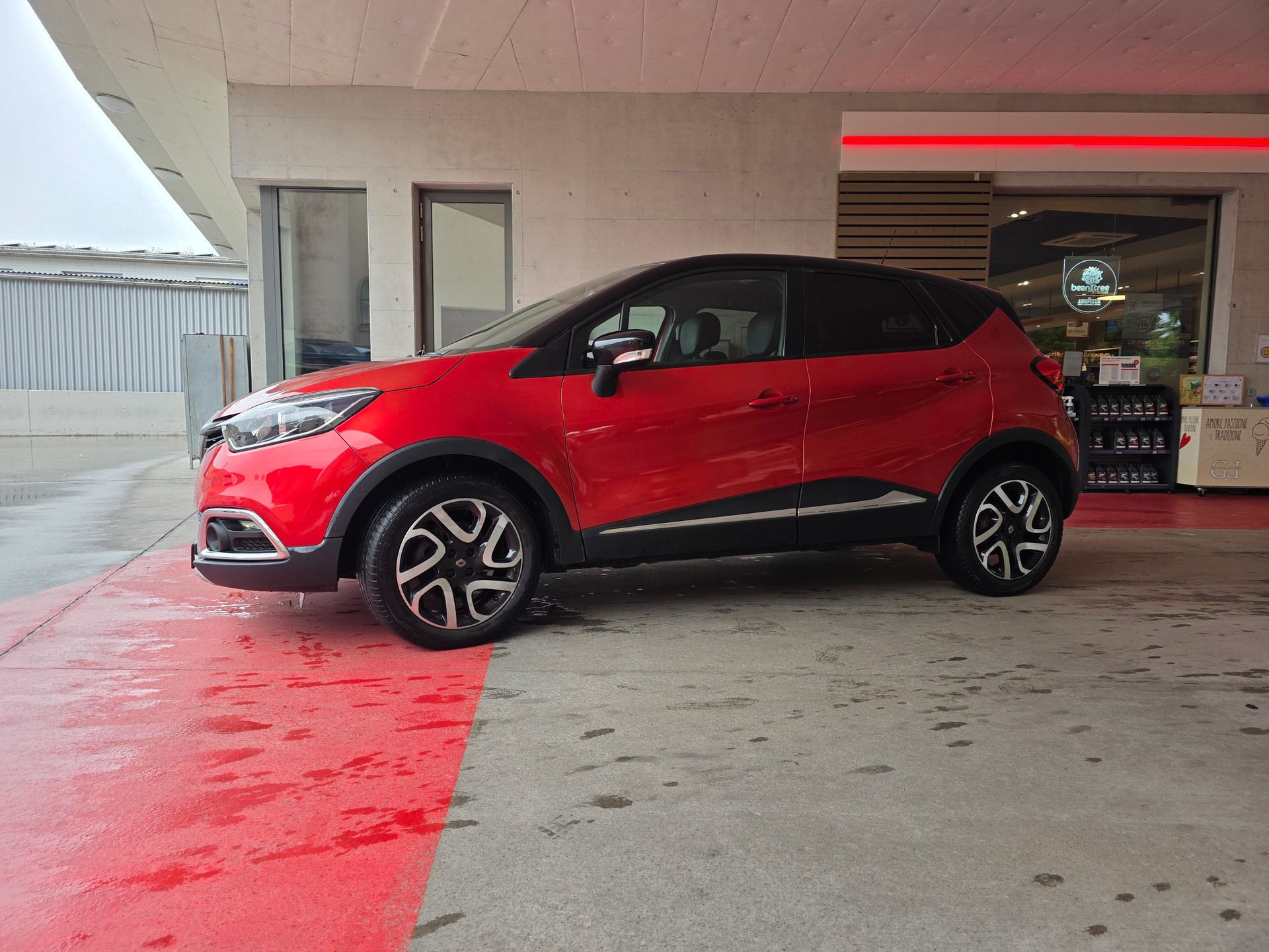 RENAULT Captur 1.2 T 16V Dynamique EDC-image-9