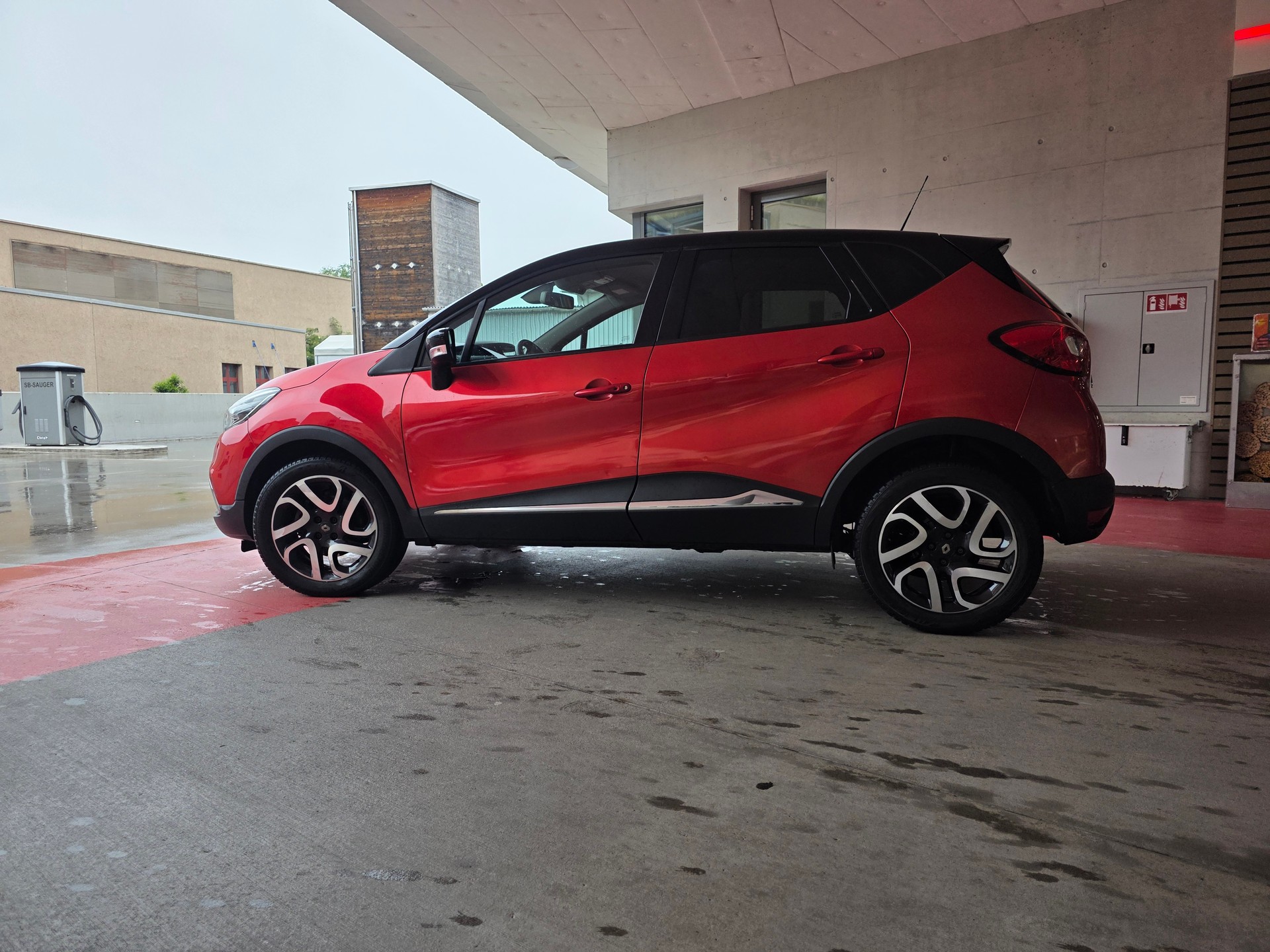 RENAULT Captur 1.2 T 16V Dynamique EDC-image-12