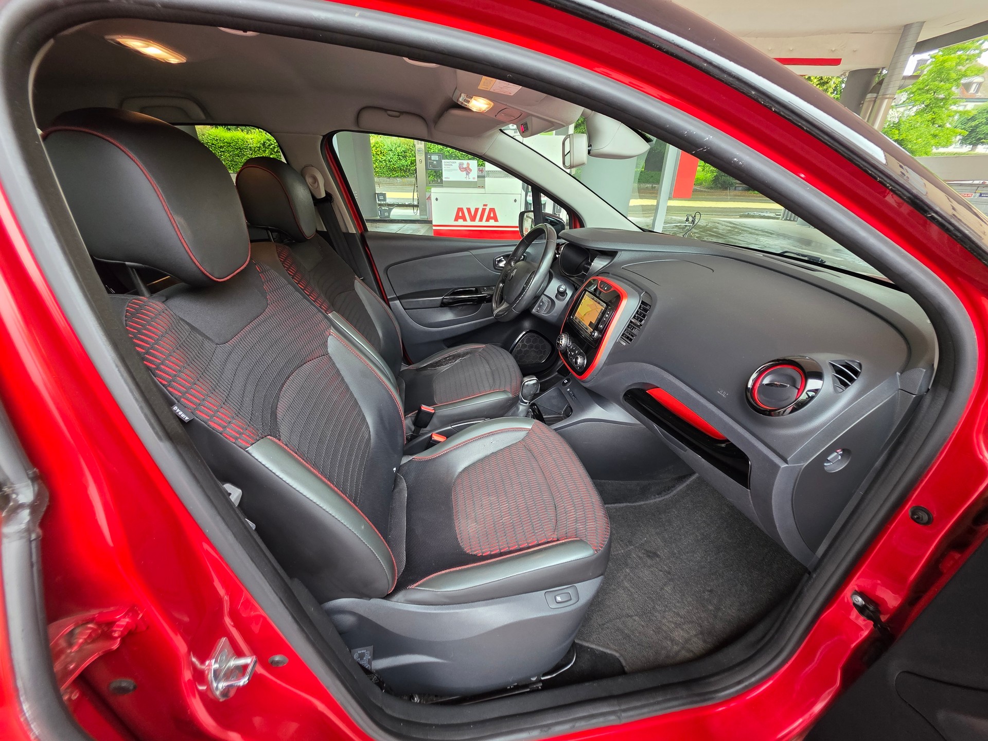 RENAULT Captur 1.2 T 16V Dynamique EDC-image-24