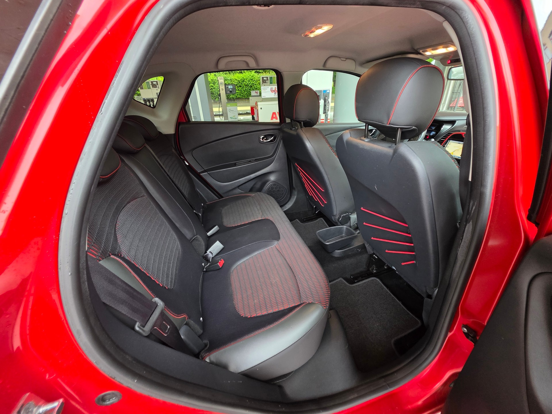 RENAULT Captur 1.2 T 16V Dynamique EDC-image-26