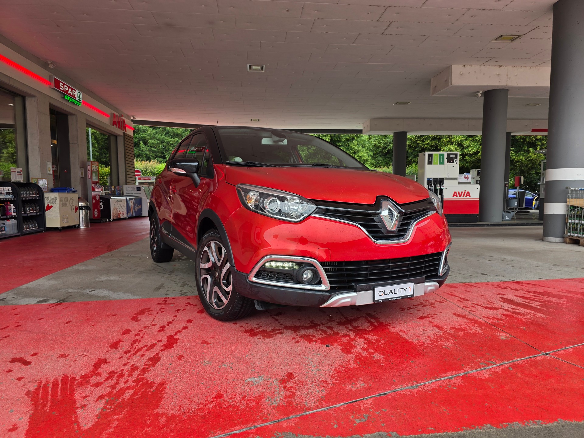 RENAULT Captur 1.2 T 16V Dynamique EDC-image-0