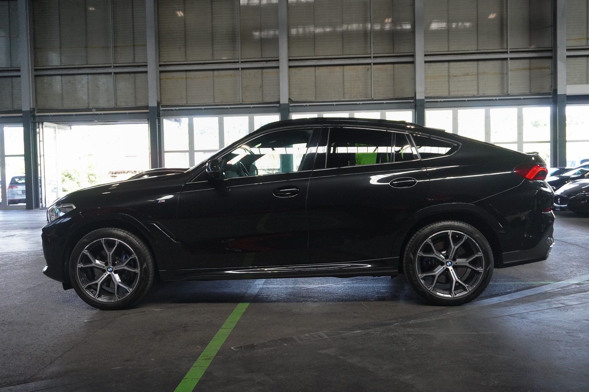 BMW X6 xDrive 48V 30d M Sport Steptronic-image-1