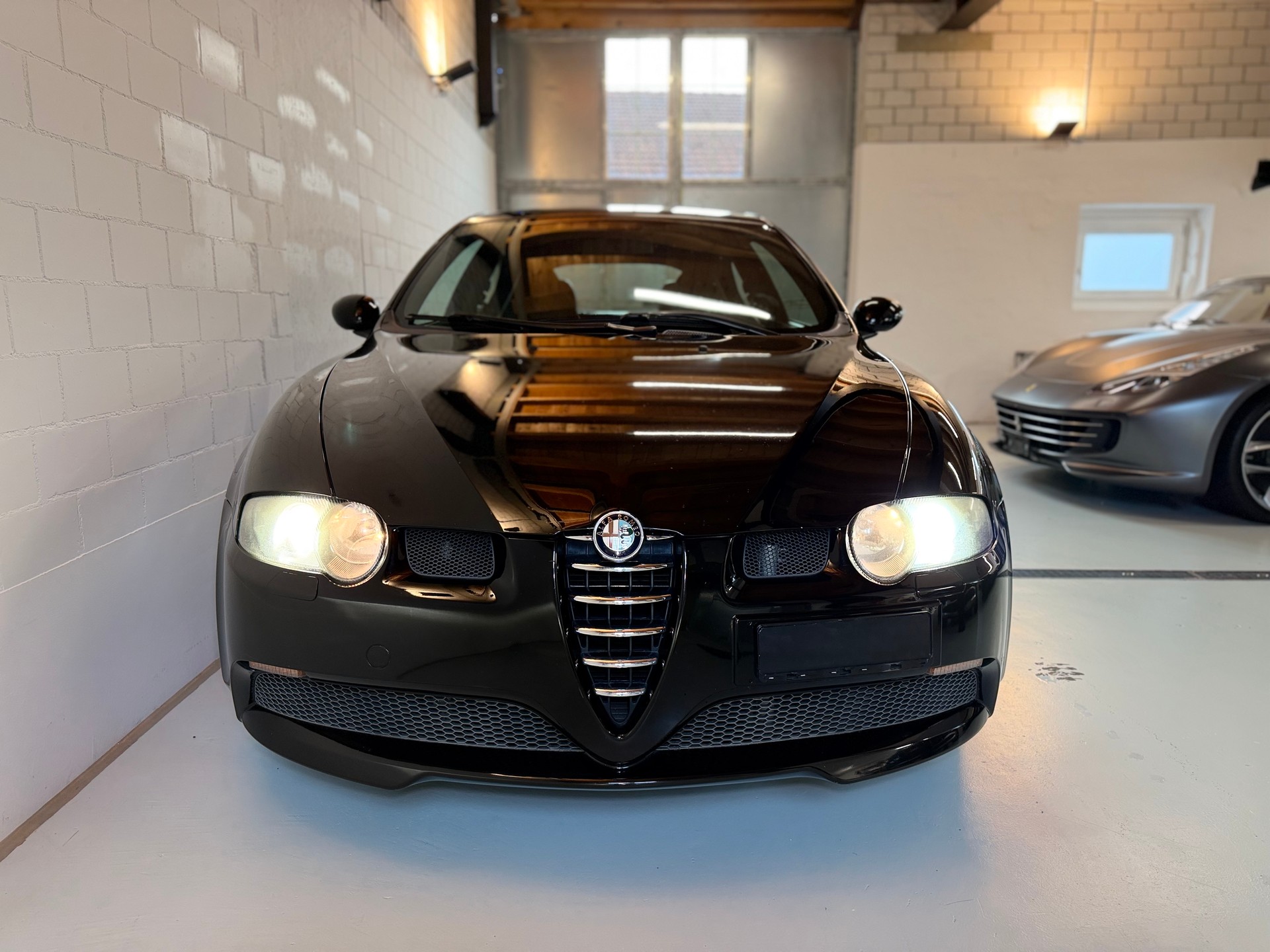 ALFA ROMEO 147 3.2 GTA-image-1