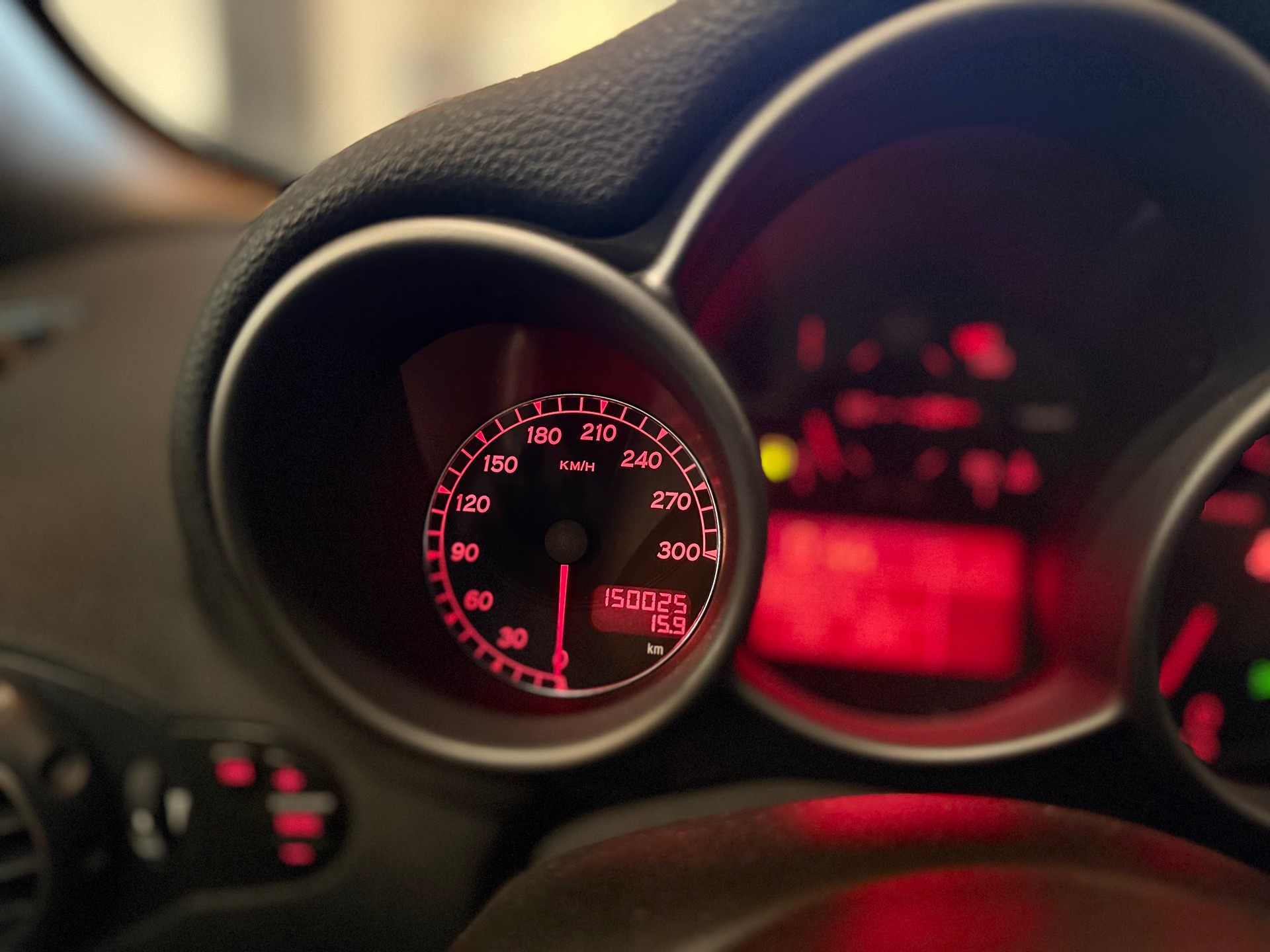 ALFA ROMEO 147 3.2 GTA-image-13