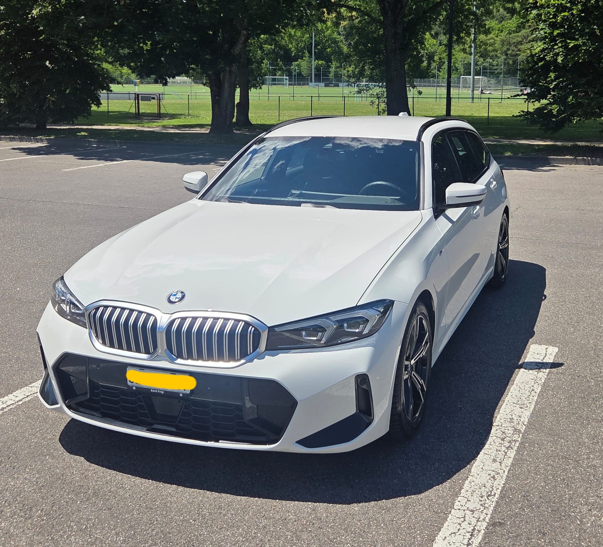 BMW 330i Touring G21 M Sport-image-6