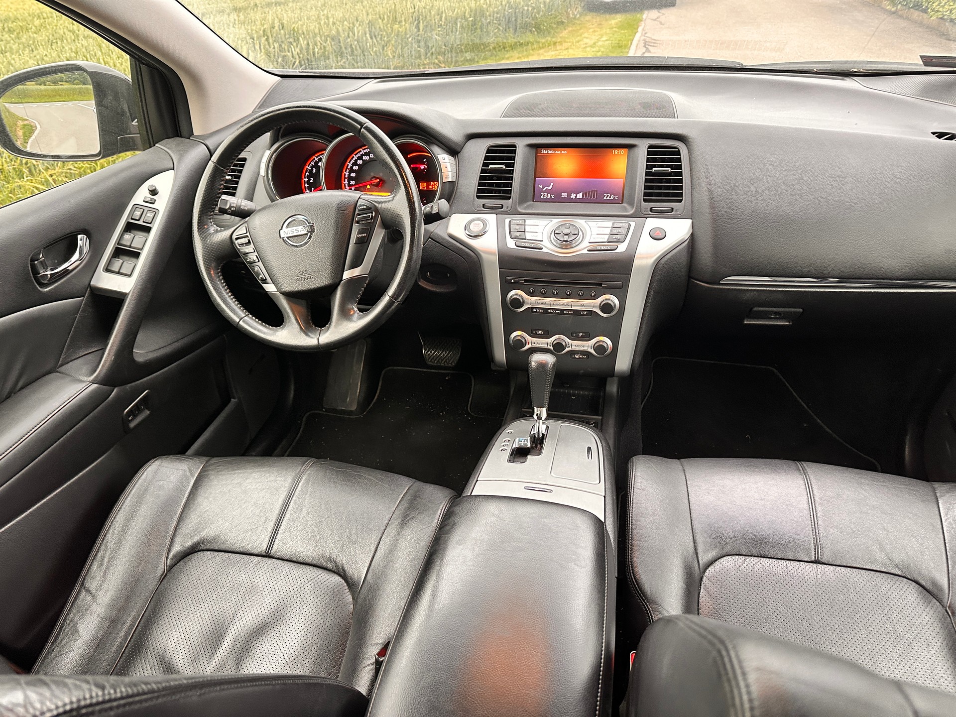 NISSAN Murano 2.5 dCi Automatic-image-13