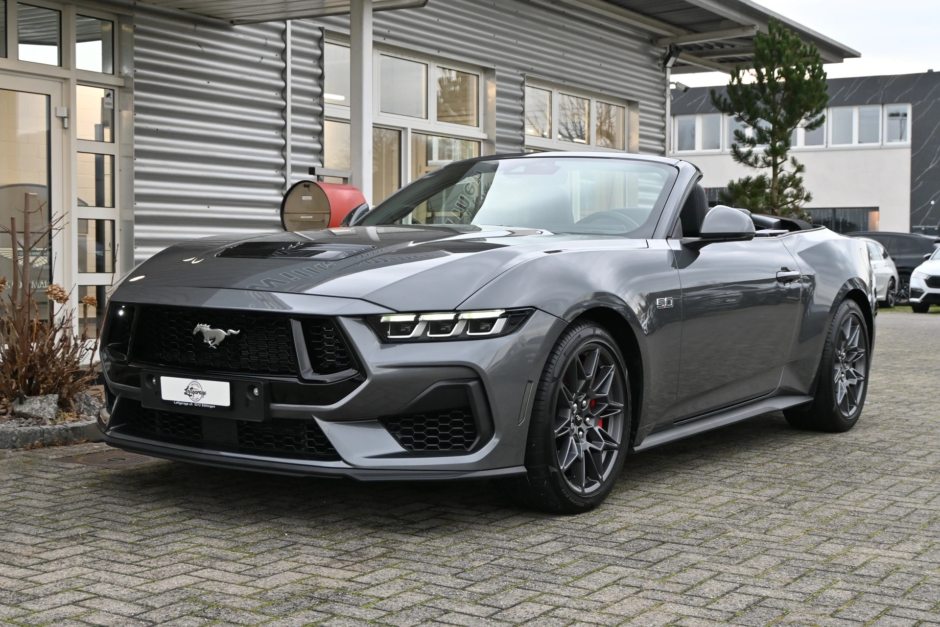 FORD Mustang Convertible 5.0 V8 GT Automat 466PS-image-4