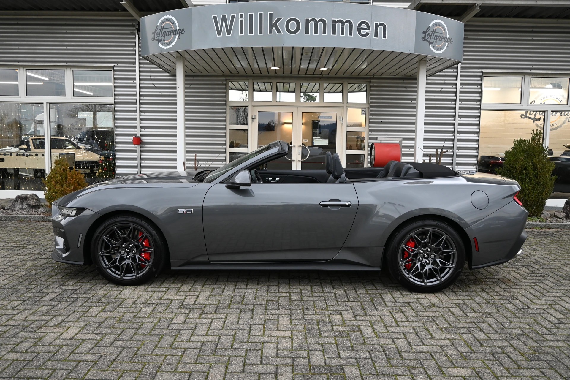 FORD Mustang Convertible 5.0 V8 GT Automat 466PS-image-7