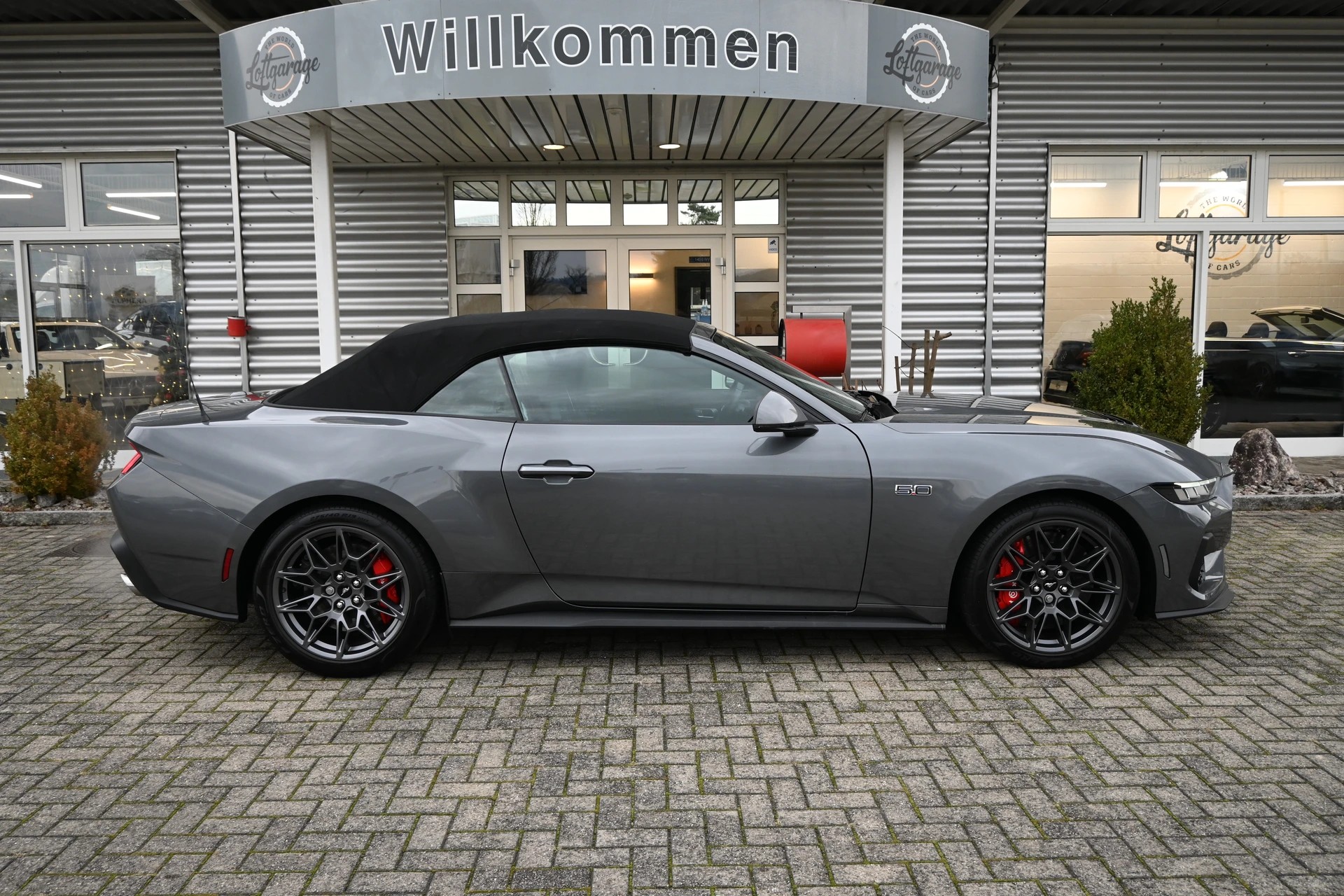 FORD Mustang Convertible 5.0 V8 GT Automat 466PS-image-8