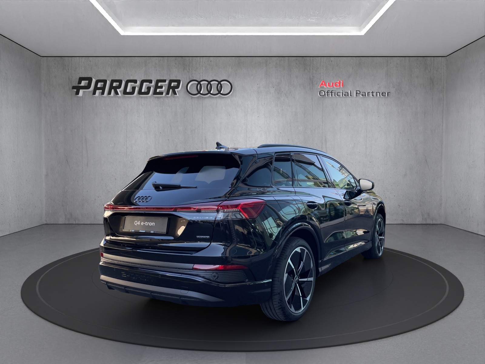AUDI Q4 e-tron 45 Edition Swiss Ski quattro-image-5