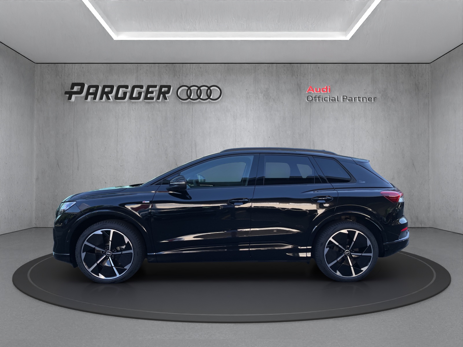 AUDI Q4 e-tron 45 Edition Swiss Ski quattro-image-2
