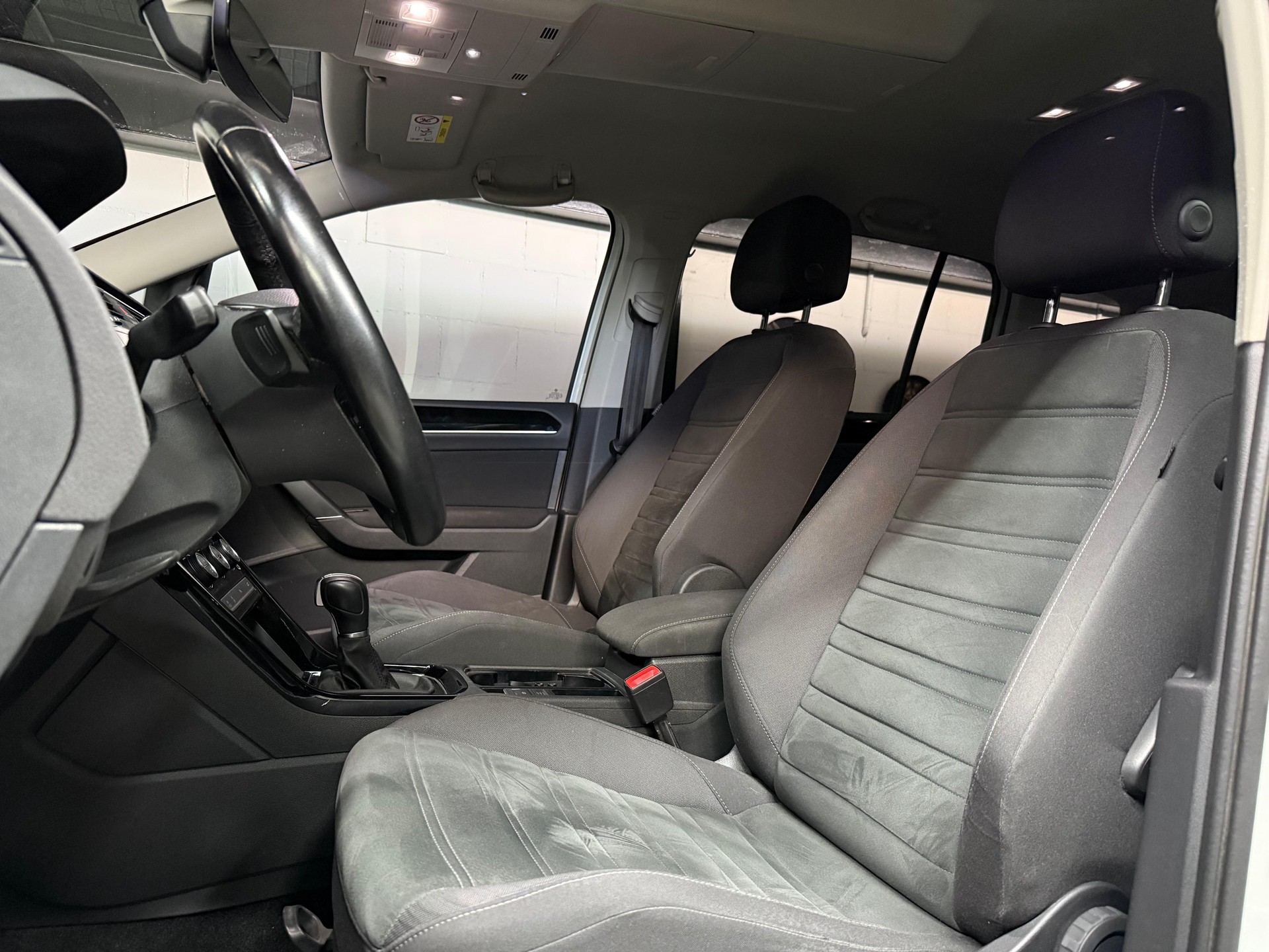 VW Touran 1.5 TSI EVO Highline DSG * 7 Plätze *-image-10