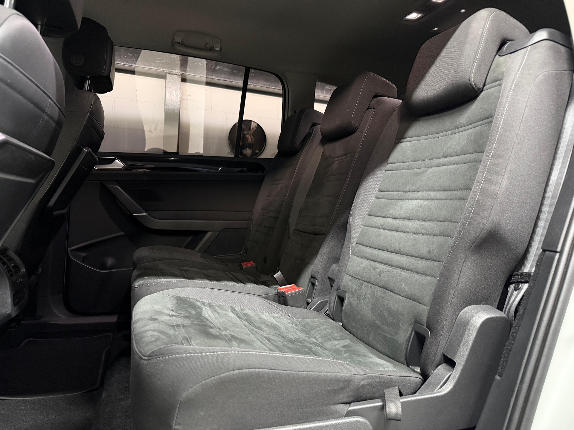 VW Touran 1.5 TSI EVO Highline DSG * 7 Plätze *-image-11