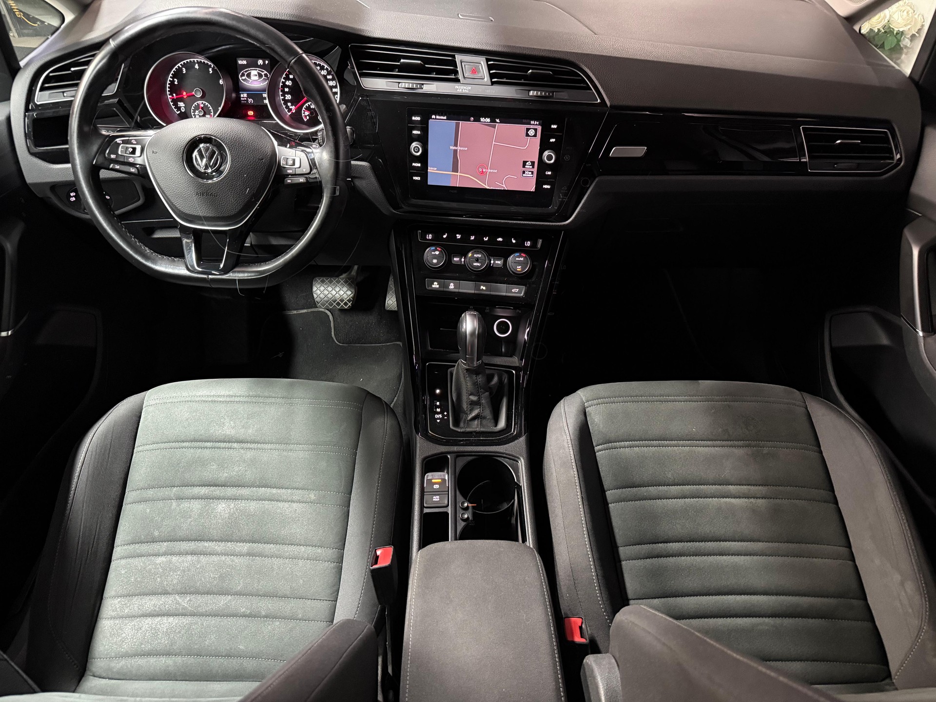 VW Touran 1.5 TSI EVO Highline DSG * 7 Plätze *-image-12