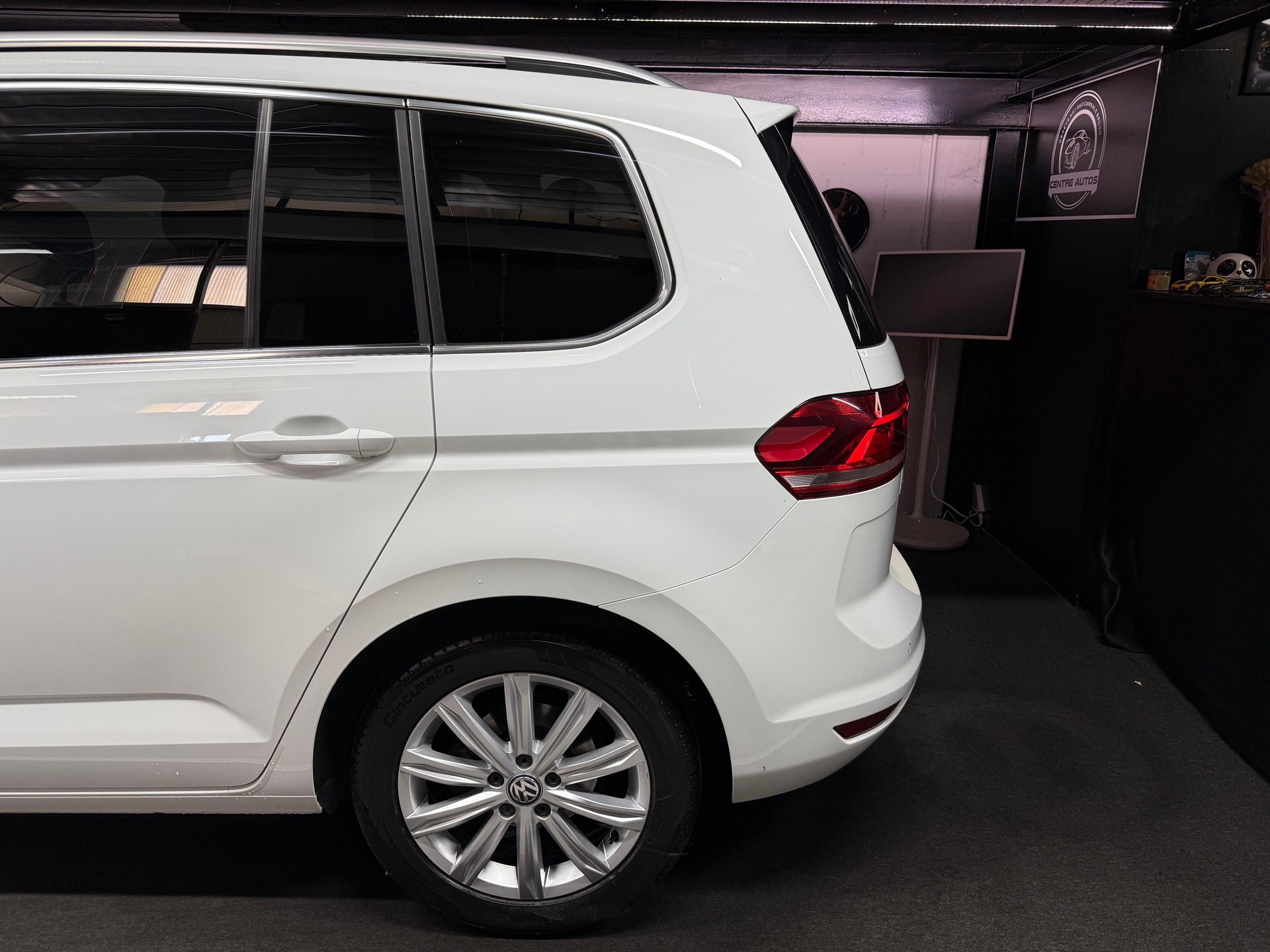 VW Touran 1.5 TSI EVO Highline DSG * 7 Plätze *-image-8