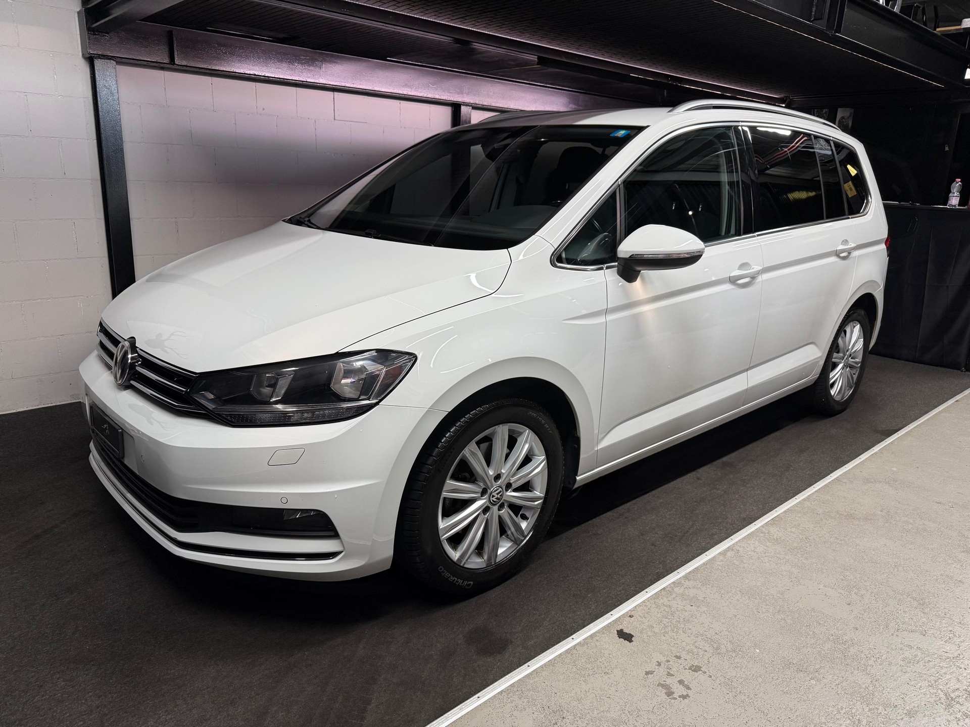 VW Touran 1.5 TSI EVO Highline DSG * 7 Plätze *-image-2