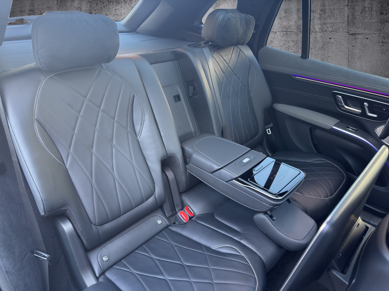 MERCEDES-BENZ EQS SUV 580 AMG Line 4matic " Release Edition"-image-13
