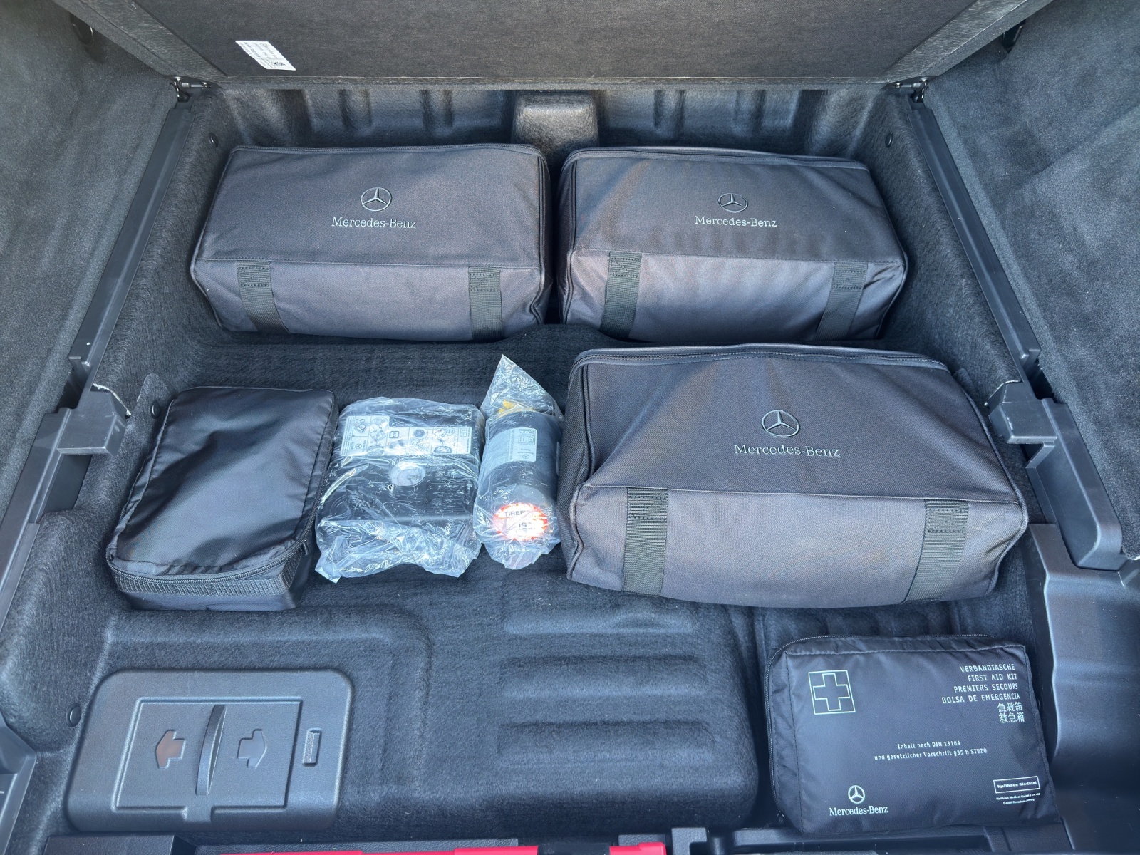 MERCEDES-BENZ EQS SUV 580 AMG Line 4matic " Release Edition"-image-21