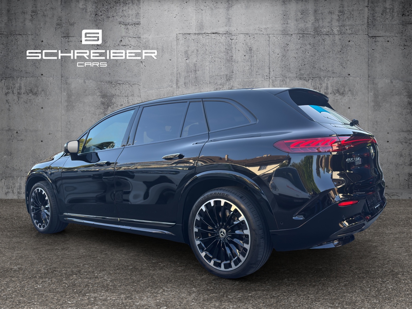 MERCEDES-BENZ EQS SUV 580 AMG Line 4matic " Release Edition"-showroom-element-3