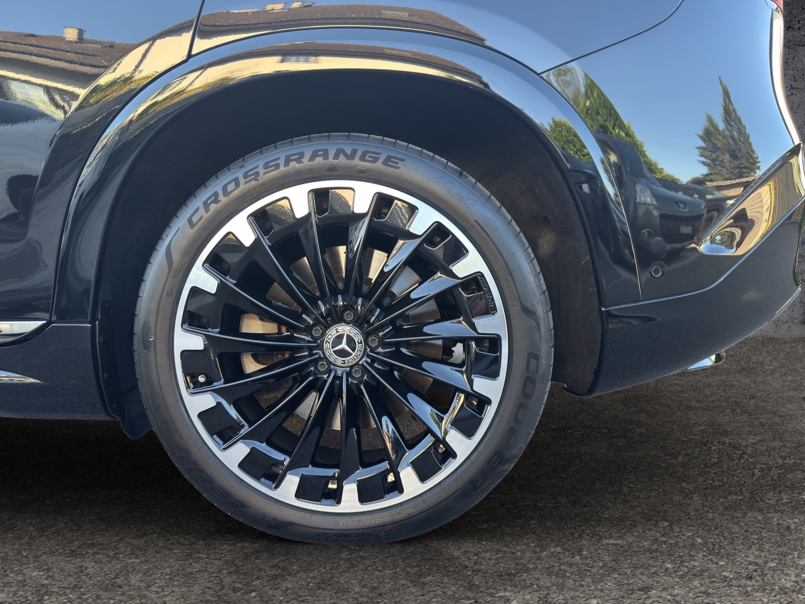 MERCEDES-BENZ EQS SUV 580 AMG Line 4matic " Release Edition"-image-17
